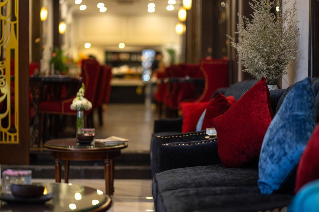Flora Centre Hotel & Spa ハノイ市 エクステリア 写真
