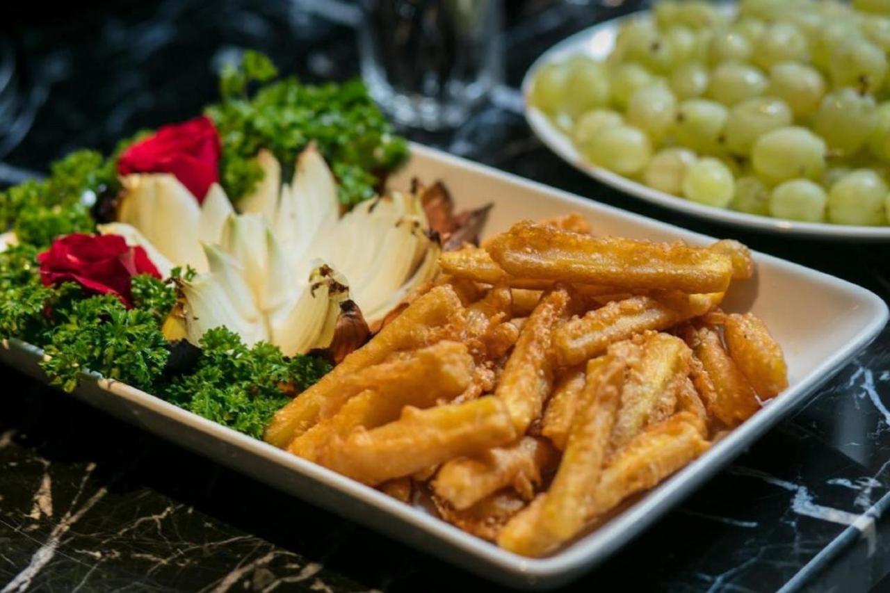 Flora Centre Hotel & Spa ハノイ市 エクステリア 写真