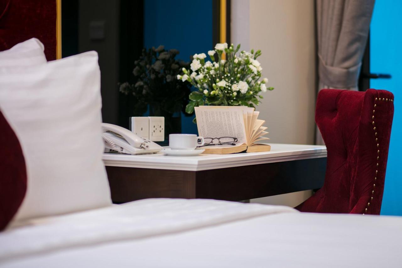 Flora Centre Hotel & Spa ハノイ市 エクステリア 写真